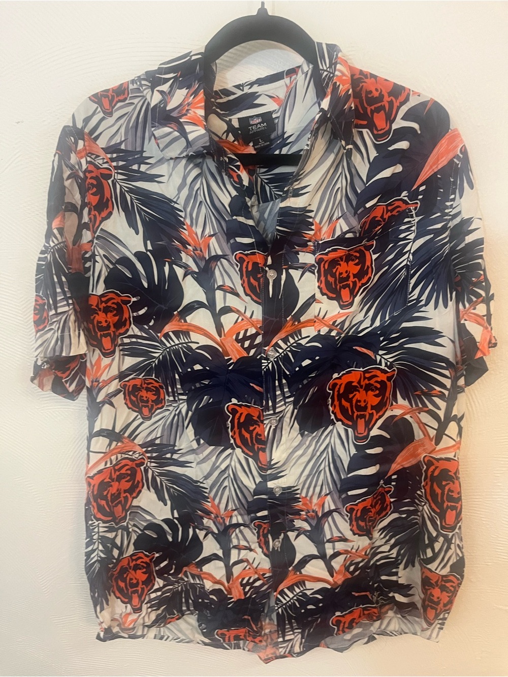 NFL Chicago Bear Hawaiian Short-Sleeve Button-Down Shirt